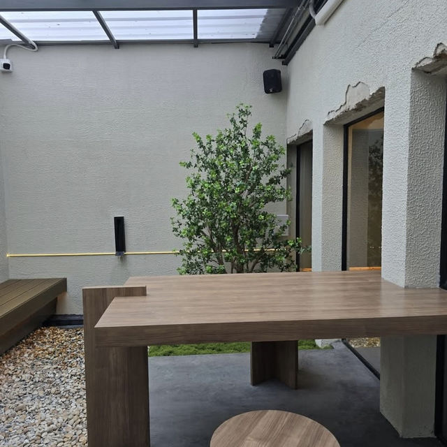 Warden Matcha Bar & Space คาเฟ่มัทฉะสุดเท่ในนครปฐม