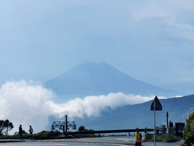 Hakone: More Than Just a Torii, a Summer Escape! Hakone Hakone 🏞️