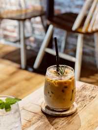 Light capture Cafe