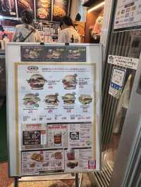 沖繩限定美食！ 復古風漢堡店必食推介