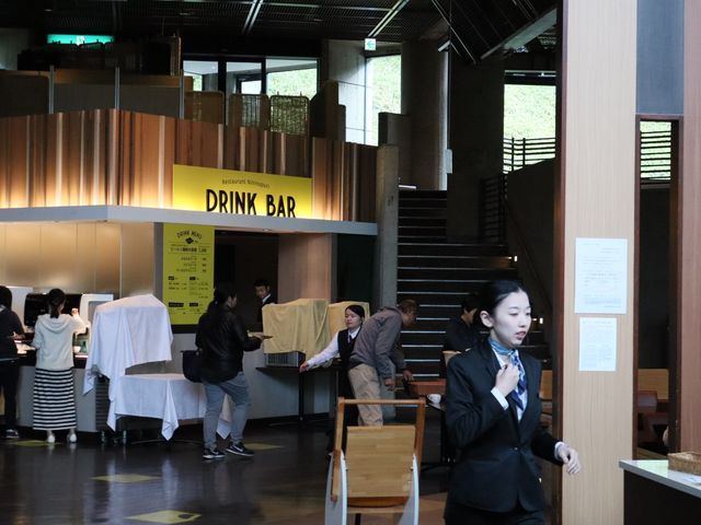 擁抱整座森林的早餐時光/星野度假村Nininupuri