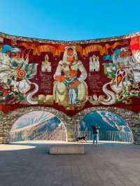 The Friendship Arch Rocks