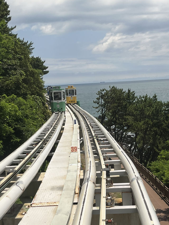 釜山膠囊列車攻略：搭對方向才能拍到最美海景！