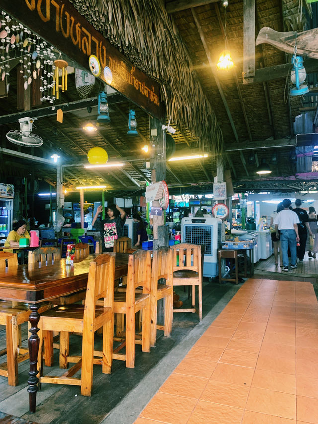 💕Having Food at Bangkok’s Hidden Gem💕
