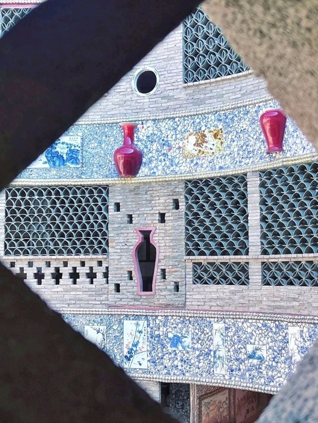 Jingdezhen’s Porcelain Palace Is Crazy Beautiful
