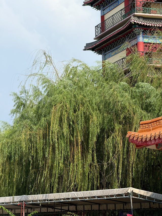 วัดเล่งเน่ยยี่ 2 วัดจีนสุดอลังการที่นนทบุรี