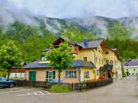 Haus Bellevue: A Peaceful Escape Beyond Hallstatt