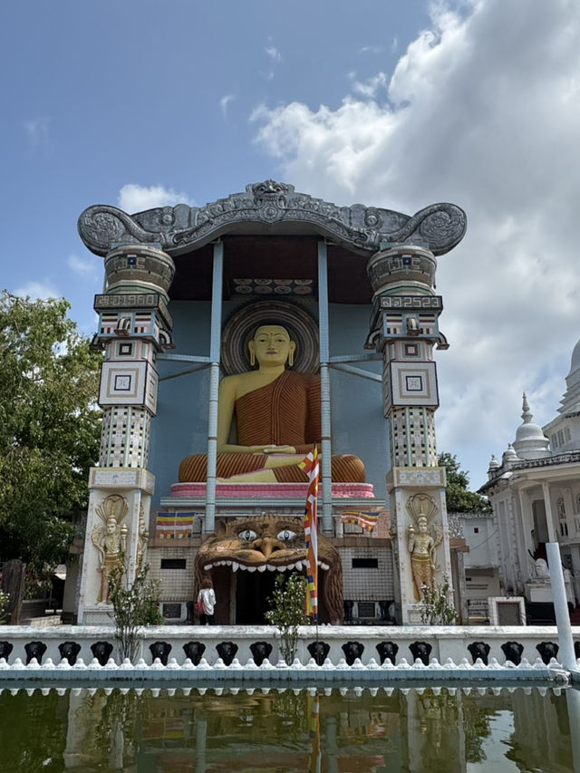 How to spend 6 days in Sri Lanka, country of Peacock