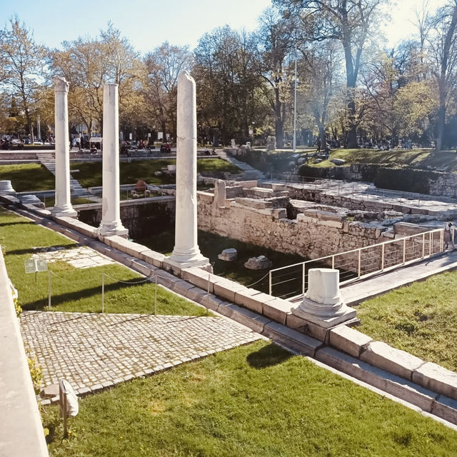 “Layers of Time — My Solo Wander Through Plovdiv, Bulgaria” 🌿✨  “Layers of Time — My Solo Wander Through Plovdiv, Bulgaria” 🌿✨