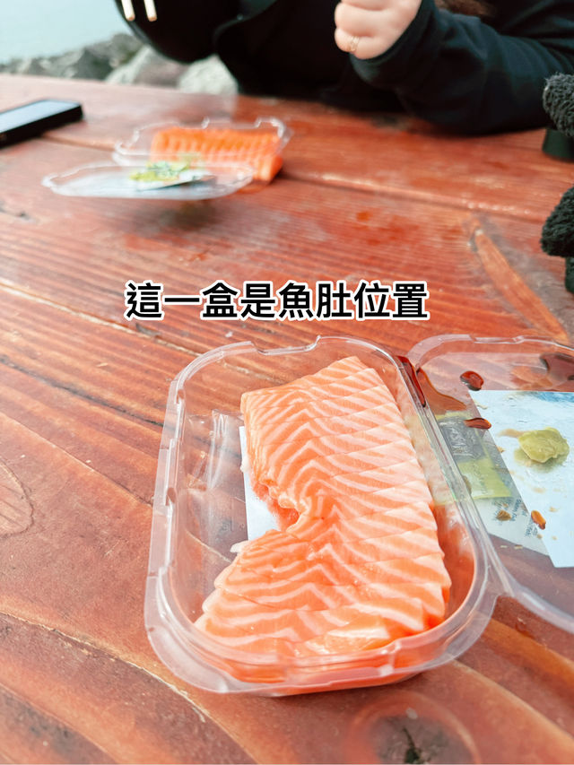 後悔應該要吃更多，買多三文魚手信