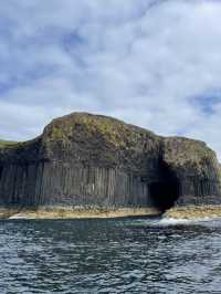 Skye, cliffs & puffins ~ pure magic 🐧⛰️ 💙💕