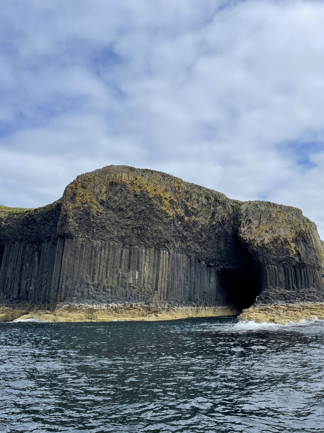 Skye, cliffs & puffins ~ pure magic 🐧⛰️ 💙💕