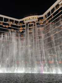 โชว์น้ำพุ Performance Lake ที่ Wynn Palace