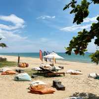 SHE SAILS CAFE & BEACH CLUB