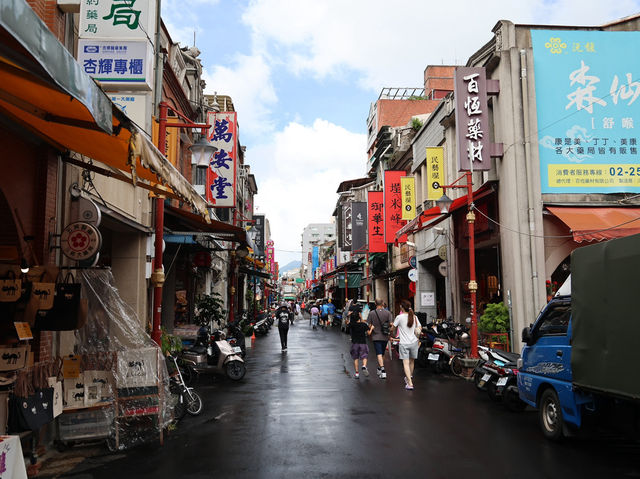 📍大稻埕迪化街🏮老台北的時光隧道 📍大稻埕迪化街🏮老台北的時光隧道