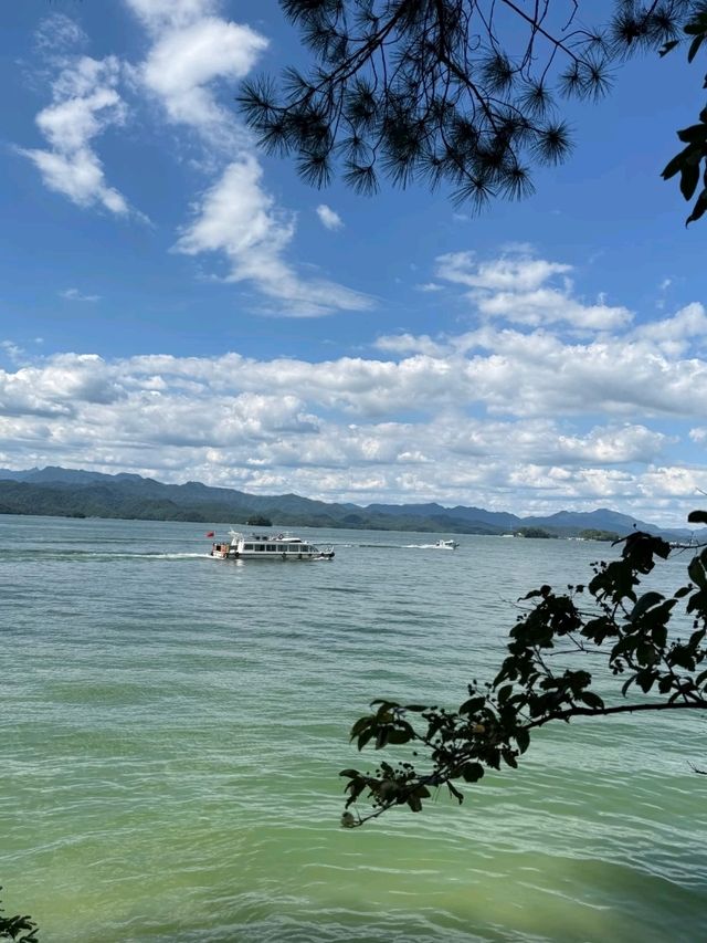 Land of  Thousand Wonders-Qiandao Lake