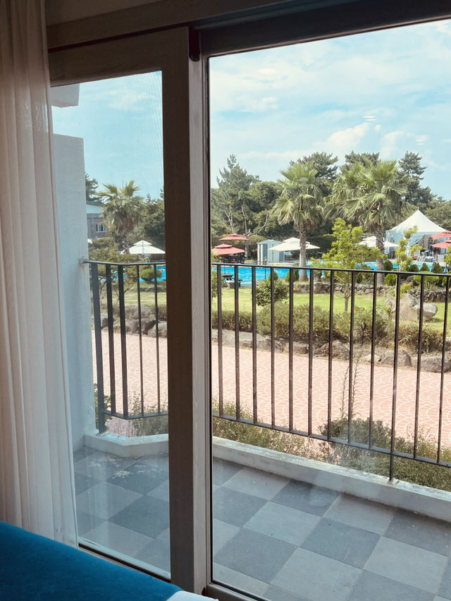 Tranquil Views and Restorative Mornings