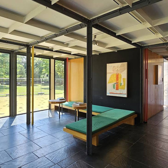 Pavillon Le Corbusier – A Modernist Masterpiece on Lake Zurich