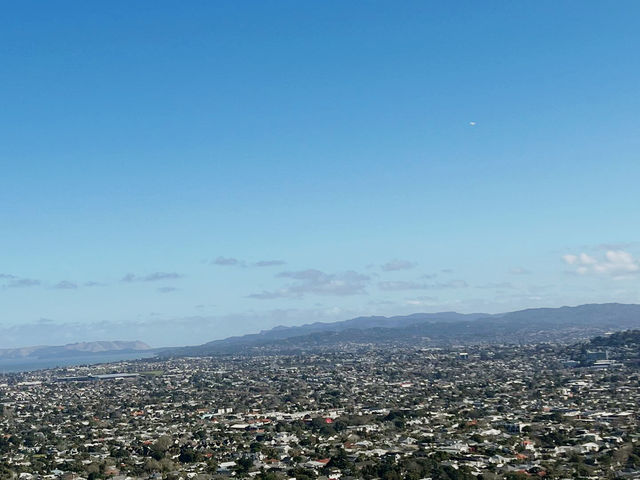 Crater Calm & City Crown Crater Calm & City Crown