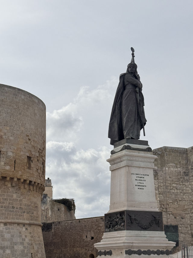 오트란투를 상징하는 견고한 요새