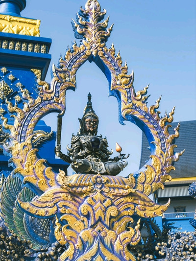 タイのチェンライでは青いお寺がおすすめ！ | Trip.com チェンライ