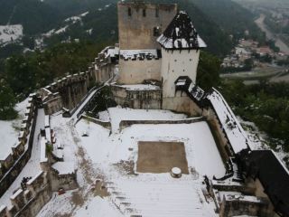 첼예 성(Celje Castle) – 슬로베니아가 숨겨둔 중세 시대의 거인