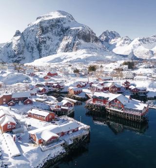An in-depth review of "Eliassen Rorbuer": The charming red fishing village amidst the white snow in Lofoten, Norway 🇳🇴❄️