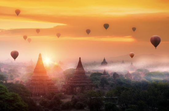 🛕 Bagan, Myanmar 🇲🇲 — A Sea of Ancient Temples Beneath the Sunrise!