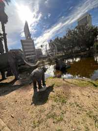 A beautiful park in Miracle Mile 