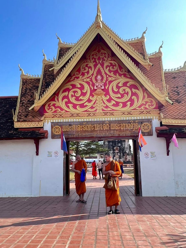 เที่ยวลาวเข้ากราบพระธาตุอิงฮัง 