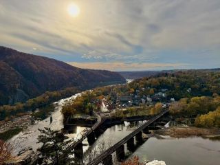 Autumn Stroll Destination