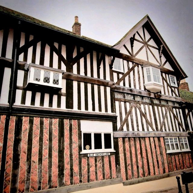 Historial English House 