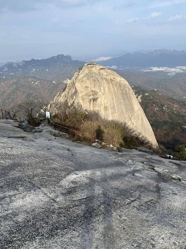 🍂⛰️ Autumn Hiking in Bukhansan: Seoul’s Mountain Escape