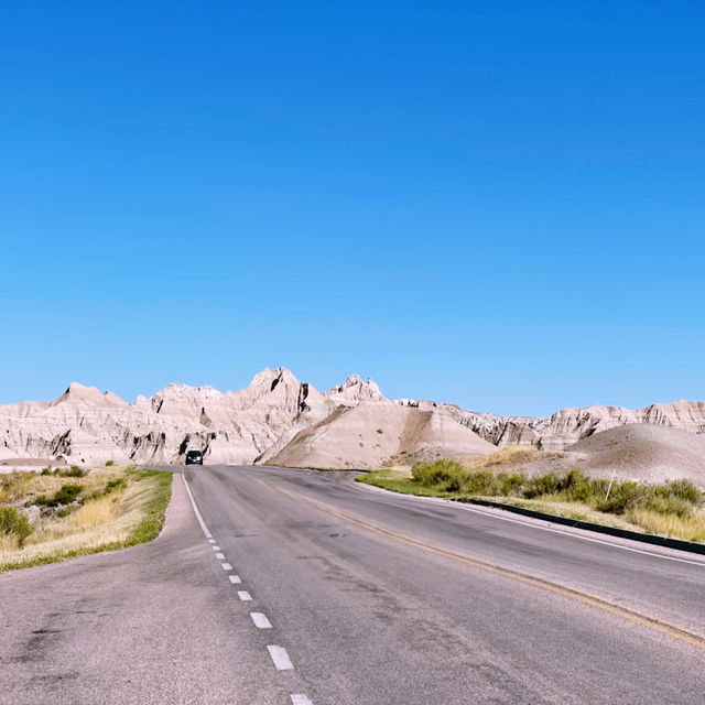 🚗 Badlands National Park Transportation Tips: How to Cruise the Moon on Earth 🌕🛣️