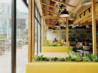 Great local upscale spot to chill in Gurugram