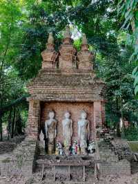 Wat Phra That Doi Leng — Sacred Heights of Long, Phrae