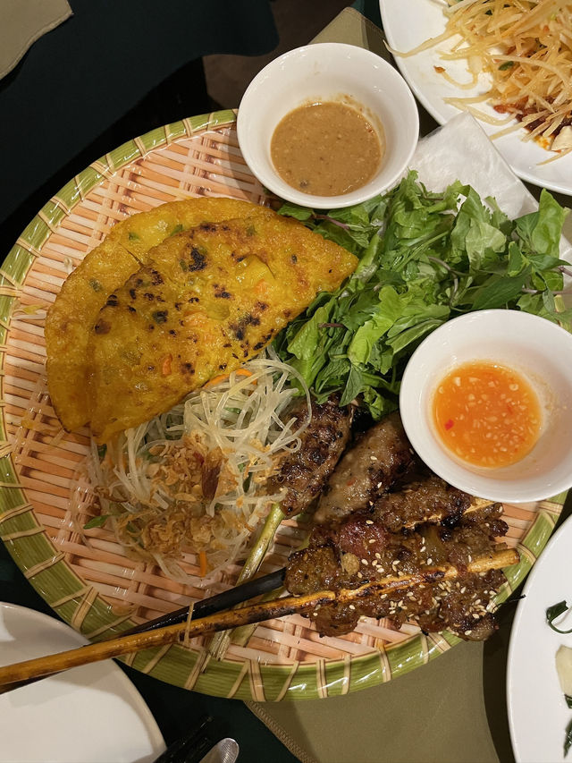 🥢 รีวิวร้านอาหาร Morning Glory ฮอยอัน