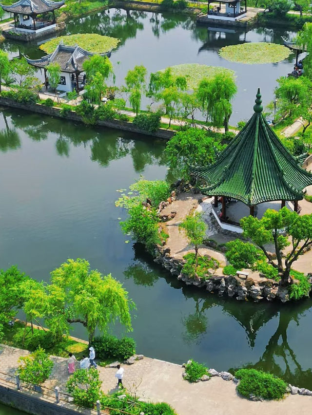 Wuxi: A Lakeside City of Beauty and Culture