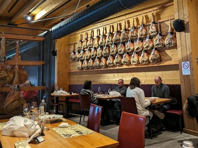 An unique and delicious prosciutto experience 