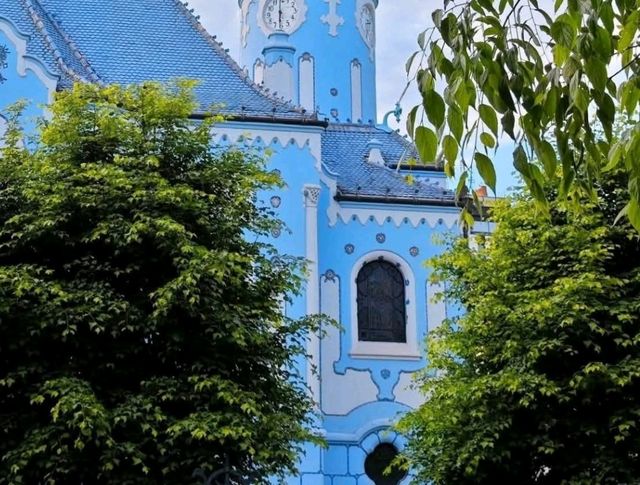 Bratislava: A Timeless Tapestry of Past and Future 🏰🚀 Bratislava: A Timeless Tapestry of Past and Future 🏰🚀