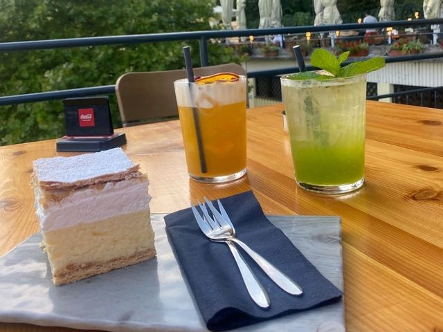 Bled: Where Sweet Became Sweeter 🏞️🍰