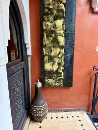 Between Tradition and Comfort