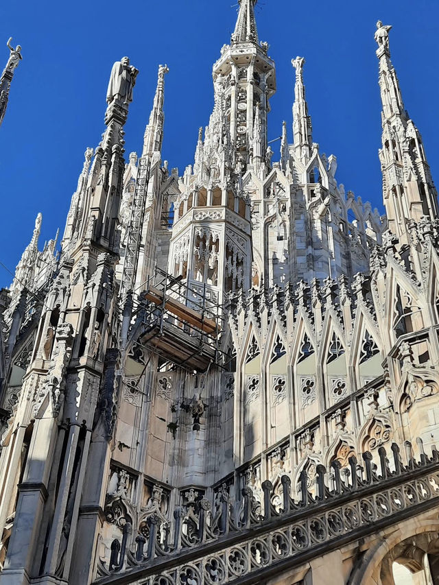 ⭐ Duomo di Milano – History & Exterior Architecture ✨⛪ ⭐ Duomo di Milano – History & Exterior Architecture ✨⛪