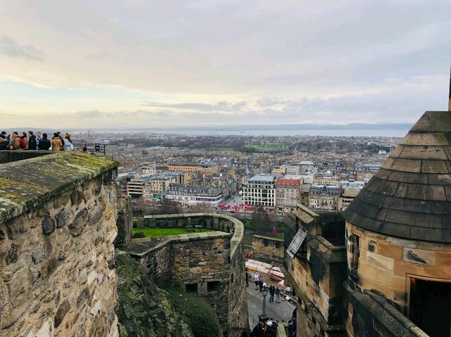 Edinburgh Castle! The Home of Kings and Queens! 