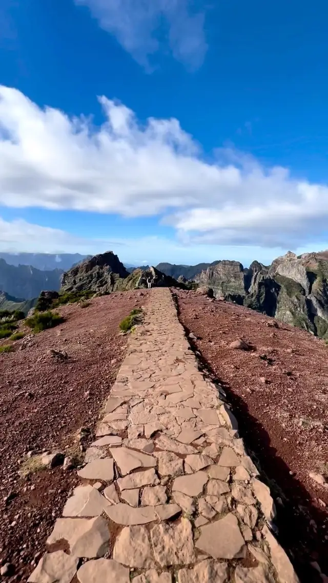 Rising Above: Conquering Pico do Arieiro's Majestic Summit!