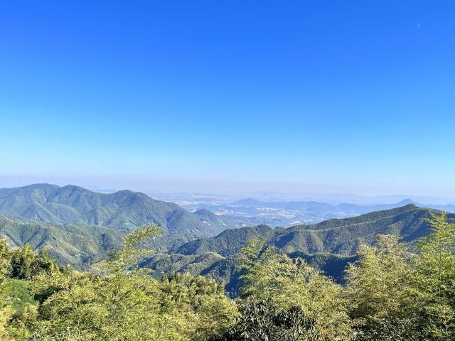 杭州尋秋——徑山寺的寧靜與靈性之旅