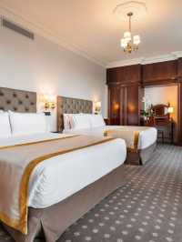 🌟 Santander's Stellar Stays: Eurostars Hotel Real! 🌊🛏️