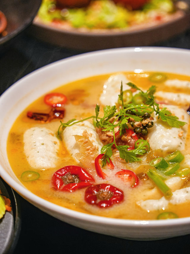 呢間素食餐廳嘅靚景係成都真係數一數二! 呢間素食餐廳嘅靚景係成都真係數一數二!