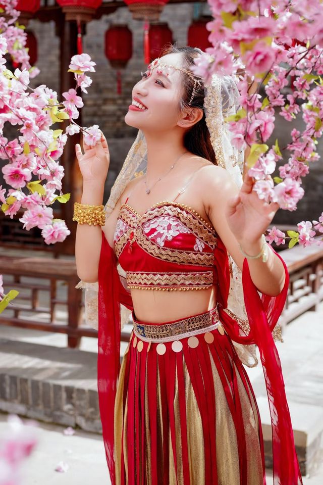 古城  美女  旅行攝影。