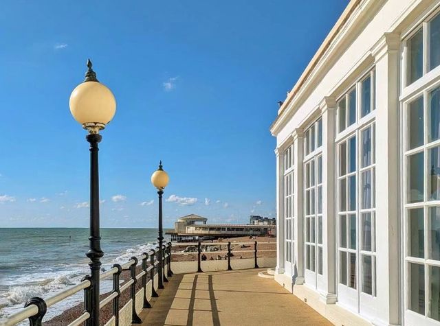 英國氣候最好、獨具一格的英倫海濱小城：沃辛。